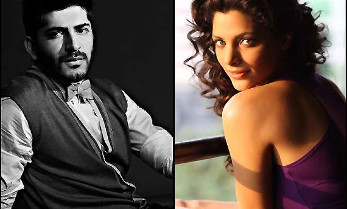 anil kapoor s son to romance shabana azmi s niece in