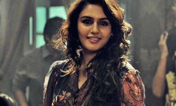 huma quereshi to play meena kumari