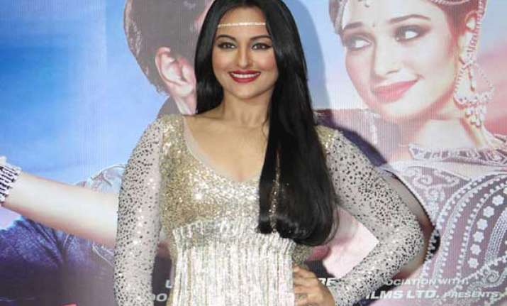 sonakshi sinha wants to become dancing queen