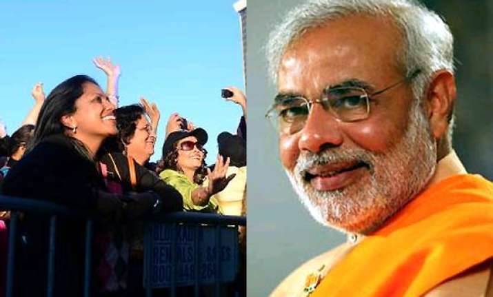 iifa 2014 indian crowd chants modi slogans at tampa bay see