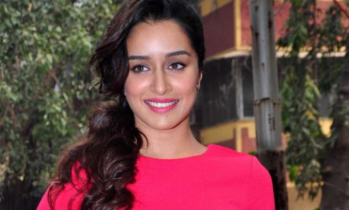 shraddha kapoor excited to begin baaghi