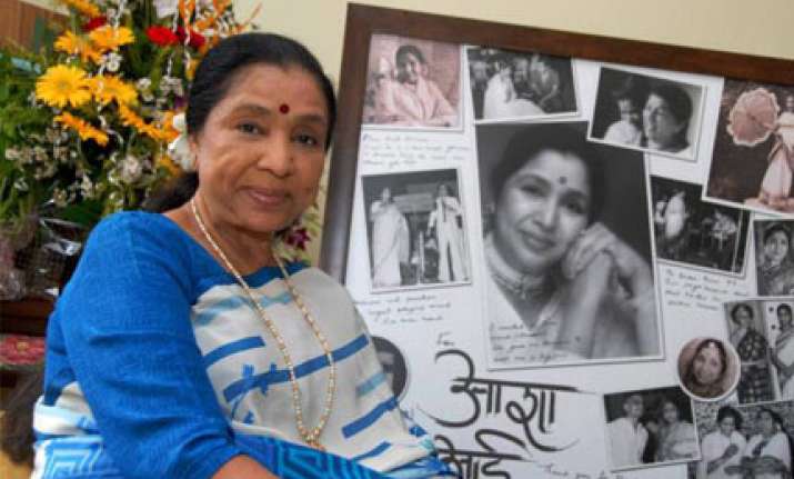 hindustan belongs to all says asha bhosale