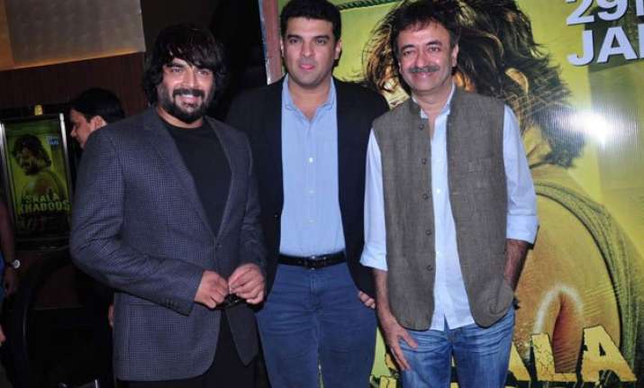 rajkumar hirani wants to show saala khadoos to sportspersons