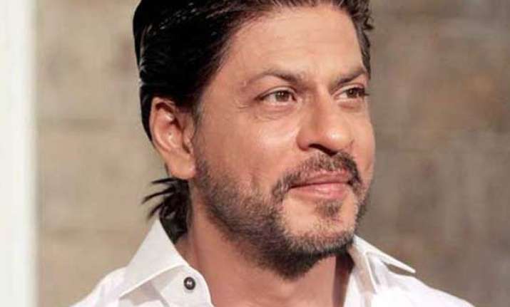 shah rukh khan hopes to impress kids with fan