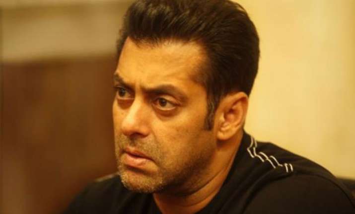 salman khan approaches police over objectionable whatsapp