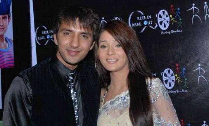 sara ali to tie the knot in bigg boss house on nov 10