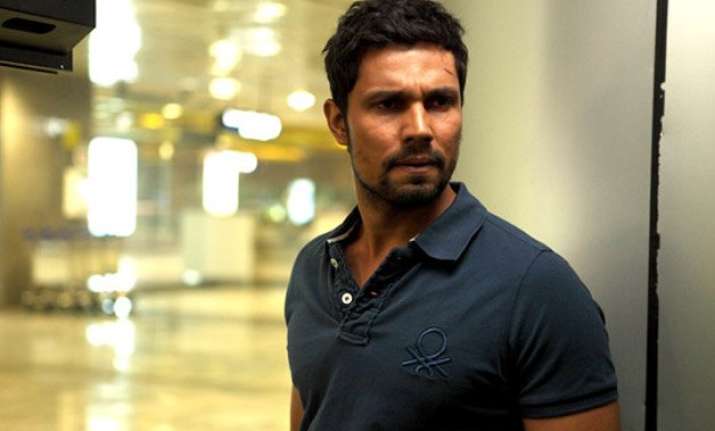 main aur charles does not glorify crime says randeep hooda
