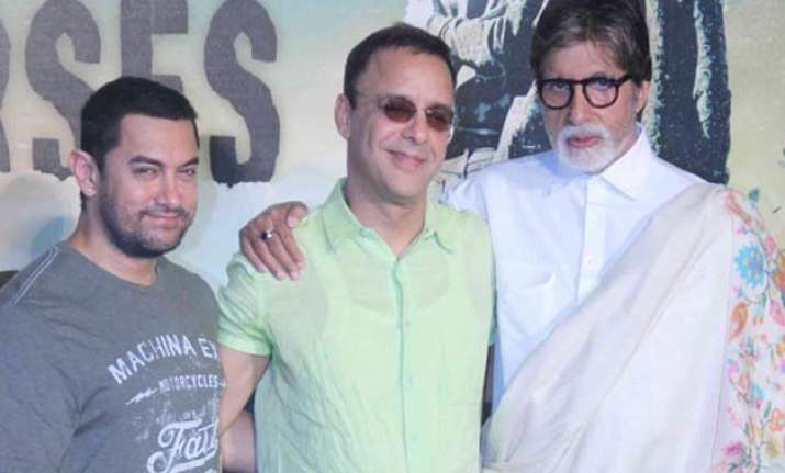 vidhu vinod chopra aims to make film with big b aamir