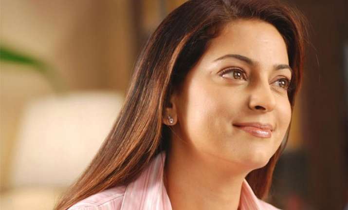 juhi chawla might get back to tv industry soon