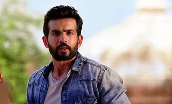 actor jay bhanushli chooses work over health