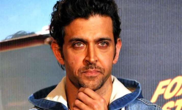 hrithik roshan films with mixed reviews cross rs.100 crore