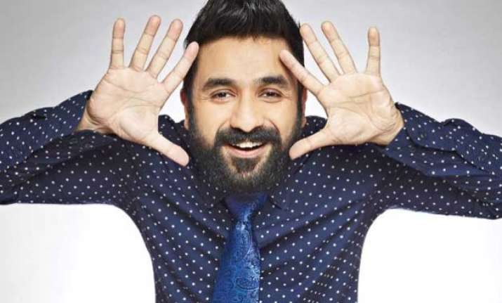 vir das to turn hacker for plan b