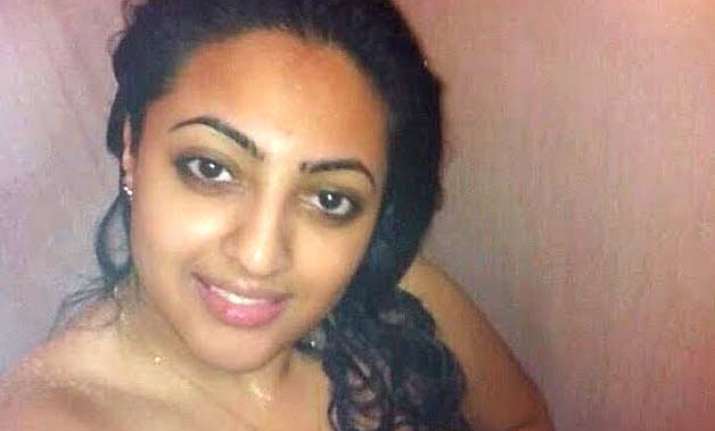 Tamil serial actress odambu nude pics