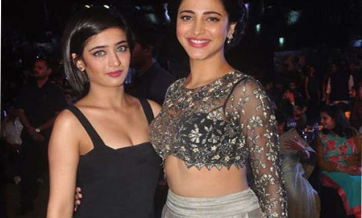 shruti haasan wishes her princess sister on b day