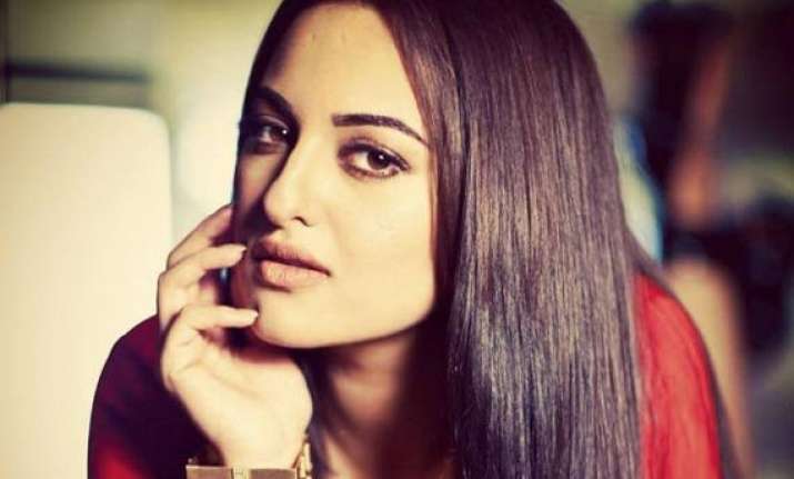 sonakshi sinha enjoyed working in rajinikanth s lingaa