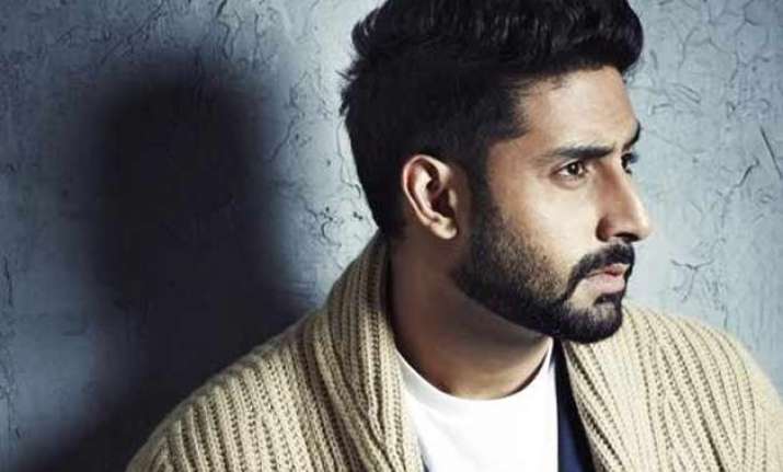 abhishek bachchan gets 7 mn twitter followers