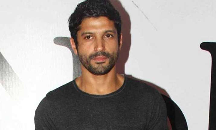 farhan akhtar to spread awareness about influenza
