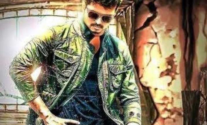 telugu producers vie for kaththi remake rights