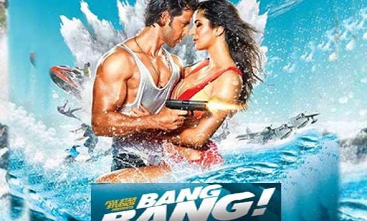 bang bang movie review fall in love with hrithik all over
