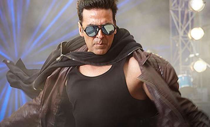 the shaukeens rockstar akshay kumar teaches ishq kutta hai