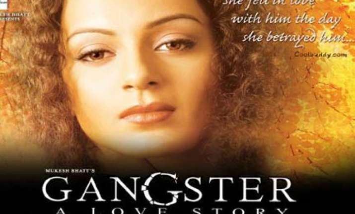 after hrithik salman kangna hunts for a big film with aamir