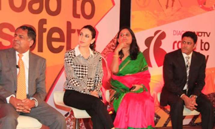 karisma kapoor anil kumble back road to safety campaign