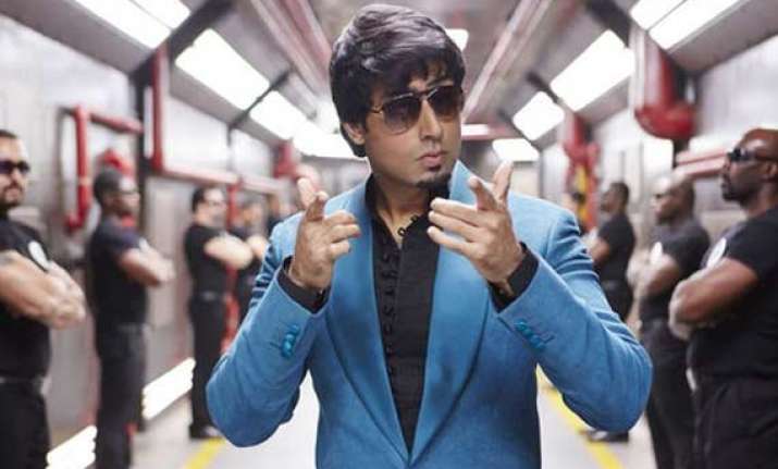 abhishek bachchan s happy new year character opposite of
