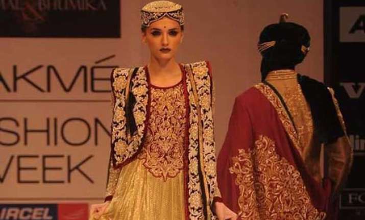 6 new faces to scorch the ramp in lfw winter festive 2015