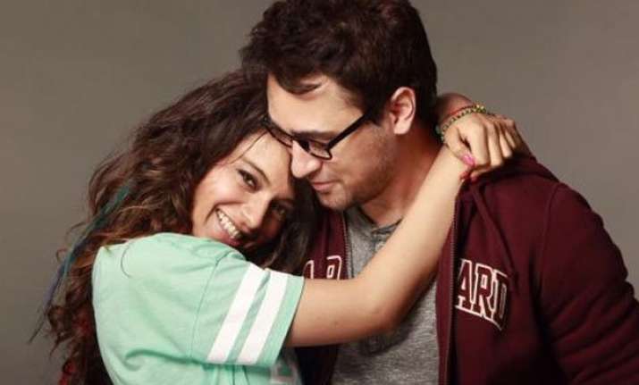 omg kangana imran kissed for 24 hours in katti batti song