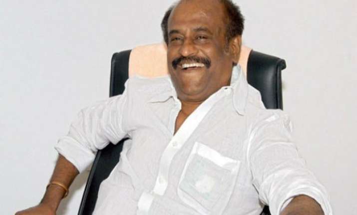 criminal petition against rajinikanth lingaa producer