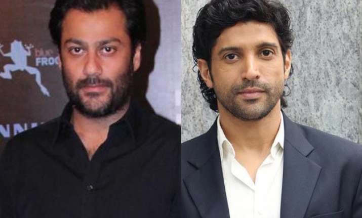 abhishek kapoor opens up on working with farhan akhtar