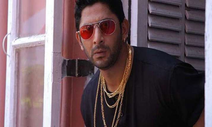 confirmed arshad warsi replaces kapil sharma in cnwk see