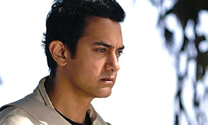 ramesh sippy aamir discuss censorship issues with rathore