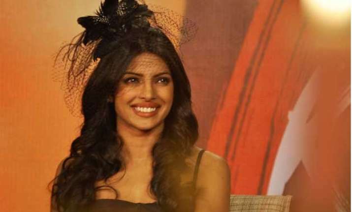 desi girl priyanka chopra expresses desire to work in