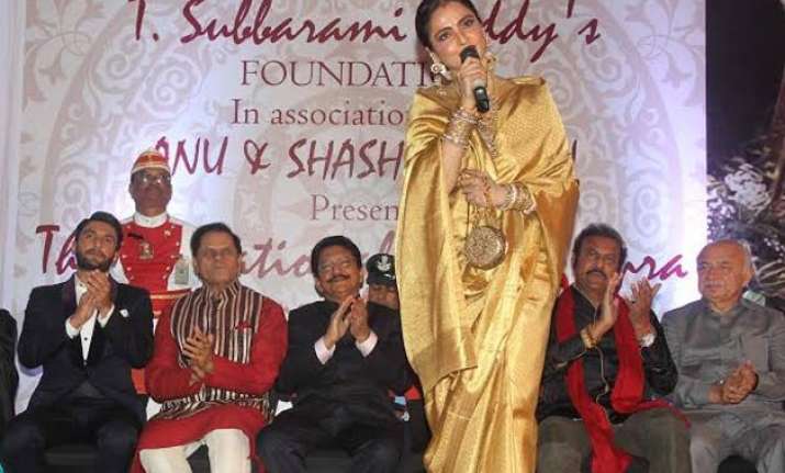 yash chopra taught rekha how to love