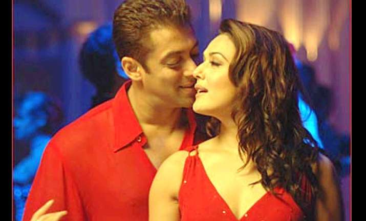 Salman Khan Loves Blunt But Happy Preity Zinta Bollywood News India Tv