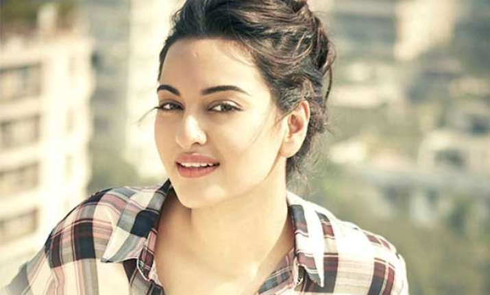 sonakshi sinha hopes to win filmfare award for best actress
