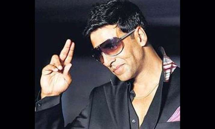 akshay should get national award says dimple