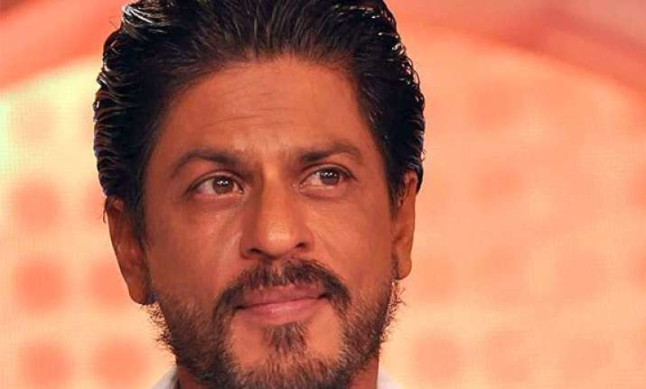 shah rukh khan wishes hny to deliver happiness this diwali