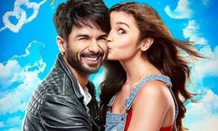 shahid in shaandaar mood after 7 mn twitter followers