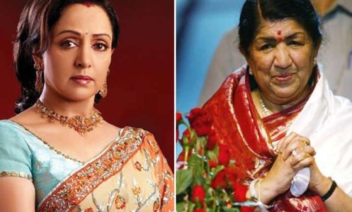hema malini turns 66 lataji prays for her happiness