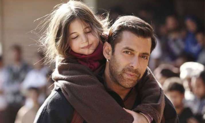 salman khan dares film critics to give minus ratings to