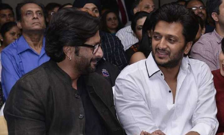 riteish deshmukh arshad warsi may host few episodes of