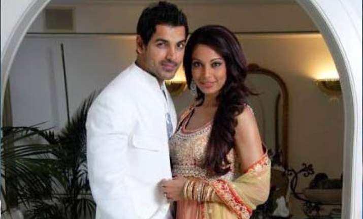 john abraham to celebrate durga puja in kolkata