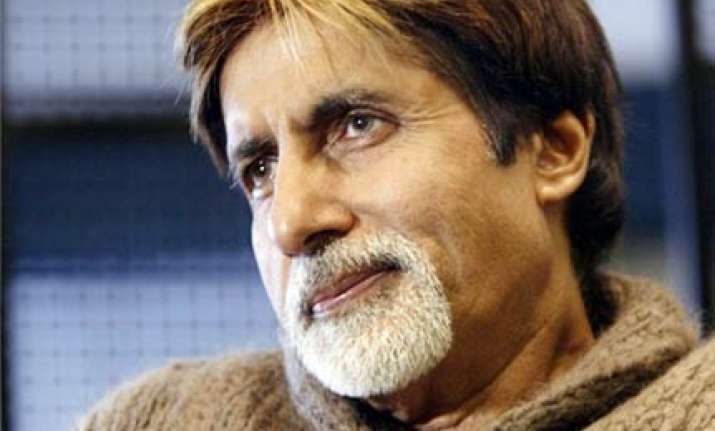 metro will invade my privacy says bachchan