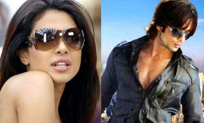 priyanka shahid break up again due to deepika