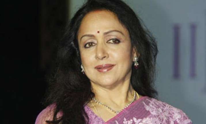 hema malini fine now discharged from hospital