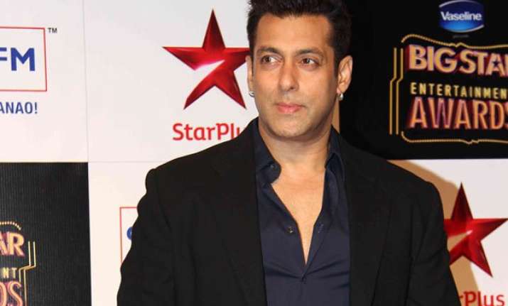salman to visit madame tussauds museum to see katrina s wax