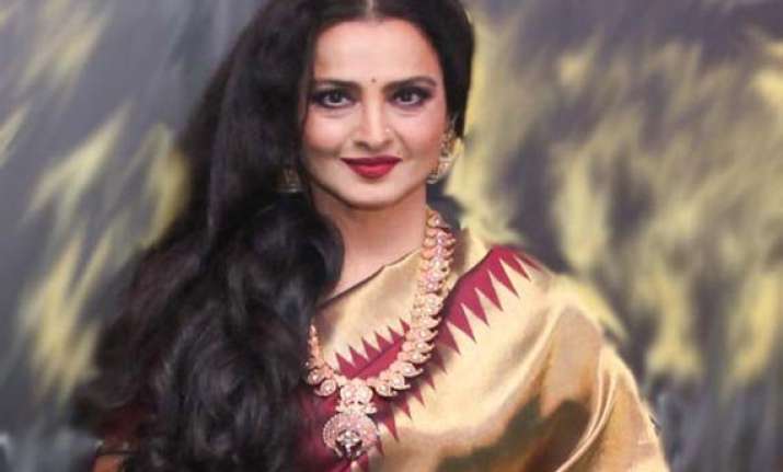 amma wards off evil eye as rekha turns 60