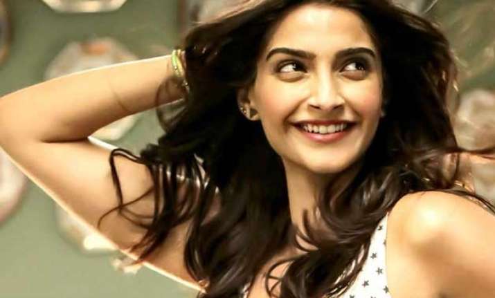 sonam kapoor lands 7 million twitter followers